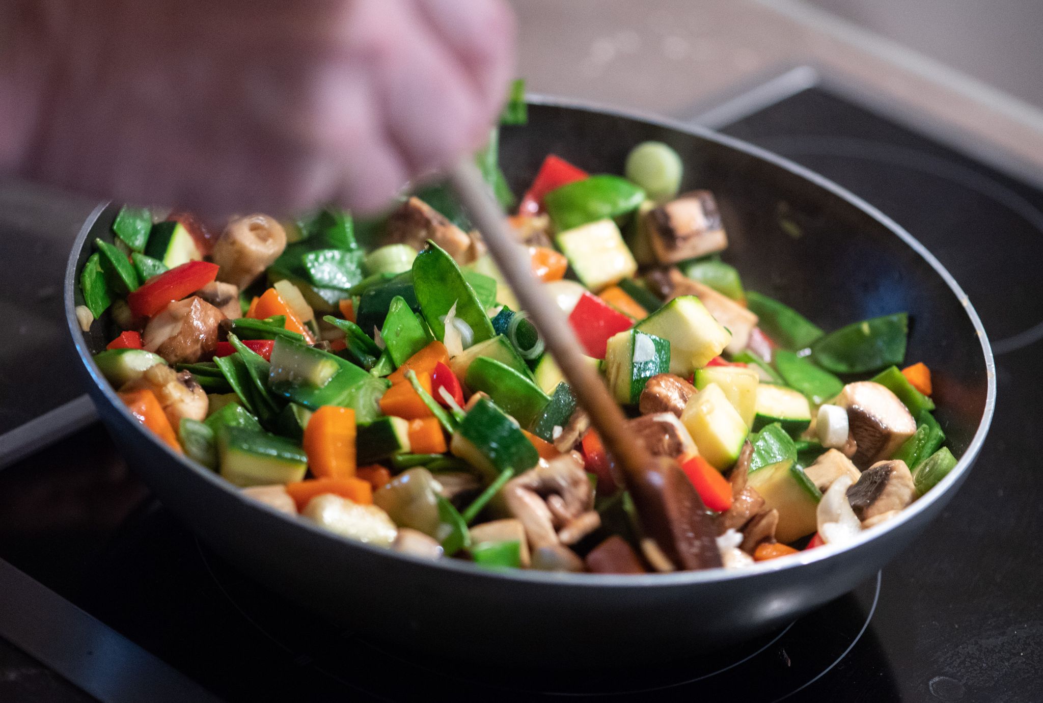 Forever chemicals and the alternatives for pots, pans and airfryers