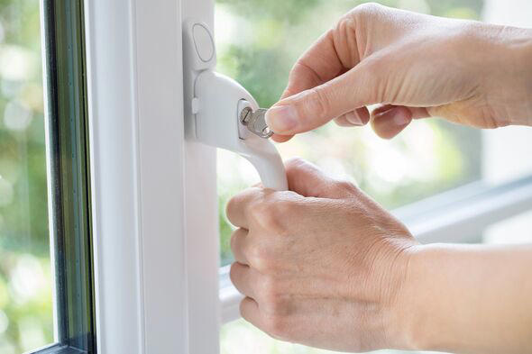 Households urged to securely fasten doors and windows from 12am on Friday
