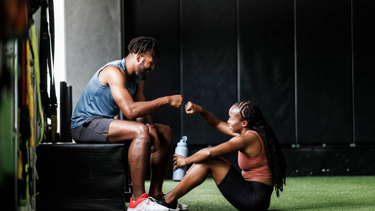 How long should you rest between sets? Exact times for strength, muscle ...