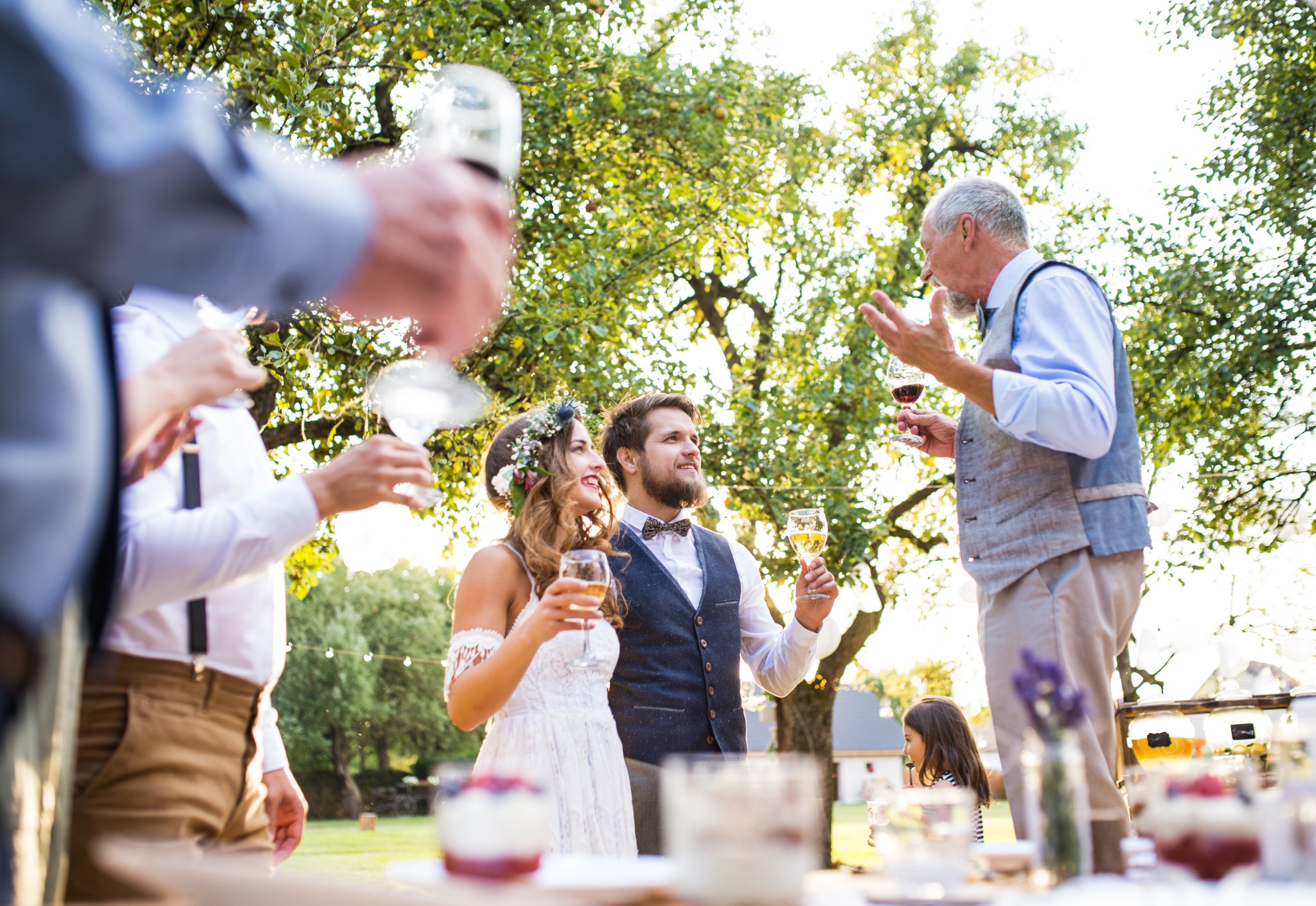 Father-in-law offers $5K for couple’s wedding bar tab, but there’s a catch