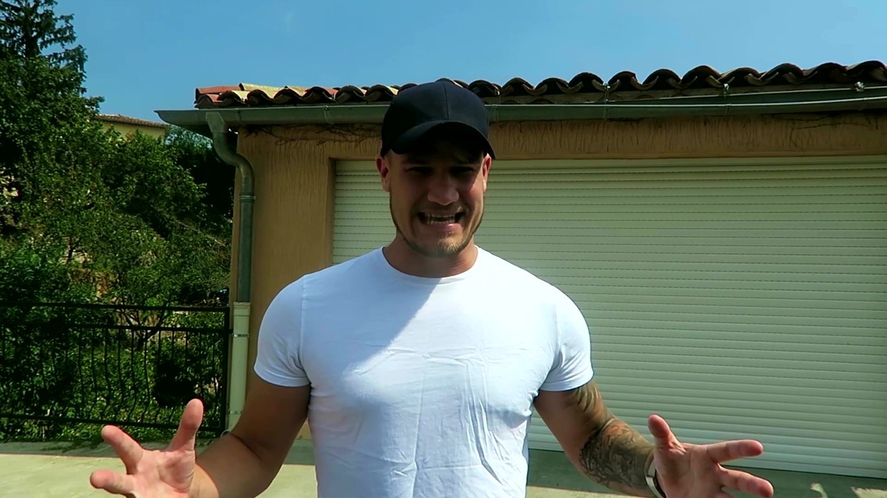 A supercar vlogger sets a goal to own another Lamborghini