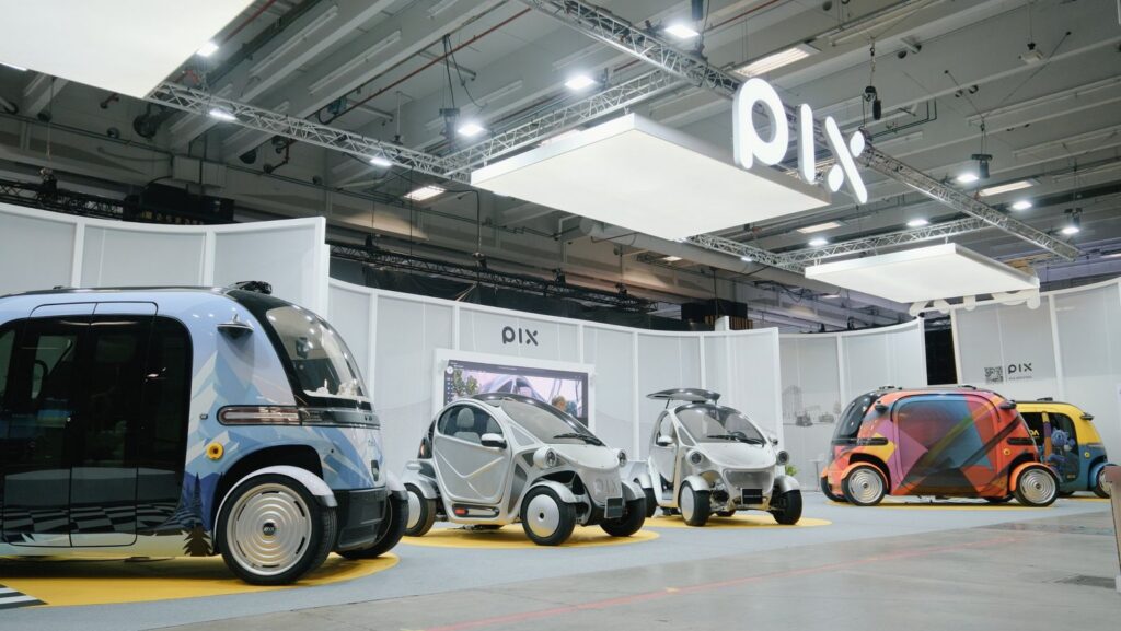 PIX Moving au Mondial de l’Auto 2026 : quand la voiture devient un café ...
