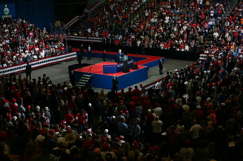 10 most unhinged Trump moments from Kansas rally, from heckling chaos ...