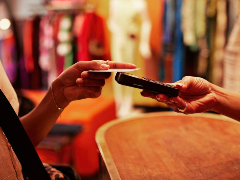 Upgrade all bank cards for just £3.25 with tip that only takes a few ...