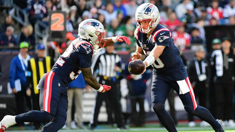 Patriots Week 6 snap count analysis: Reserves get plenty of playing time