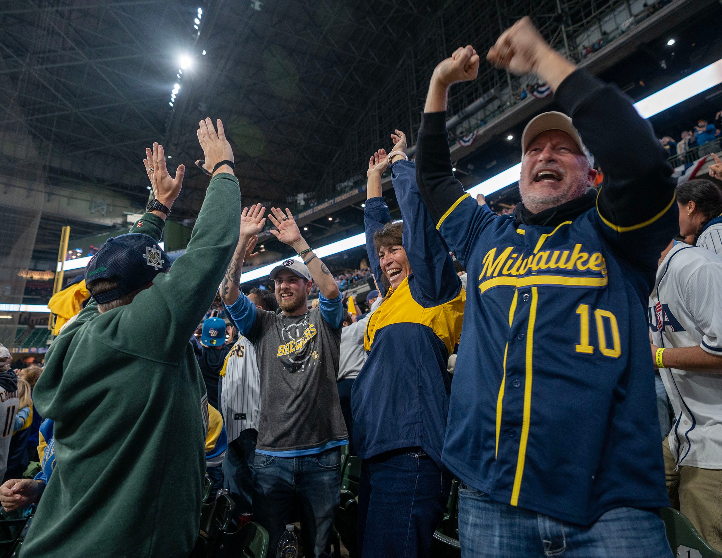 Brewers World Series watch parties set for Milwaukee's Third Ward