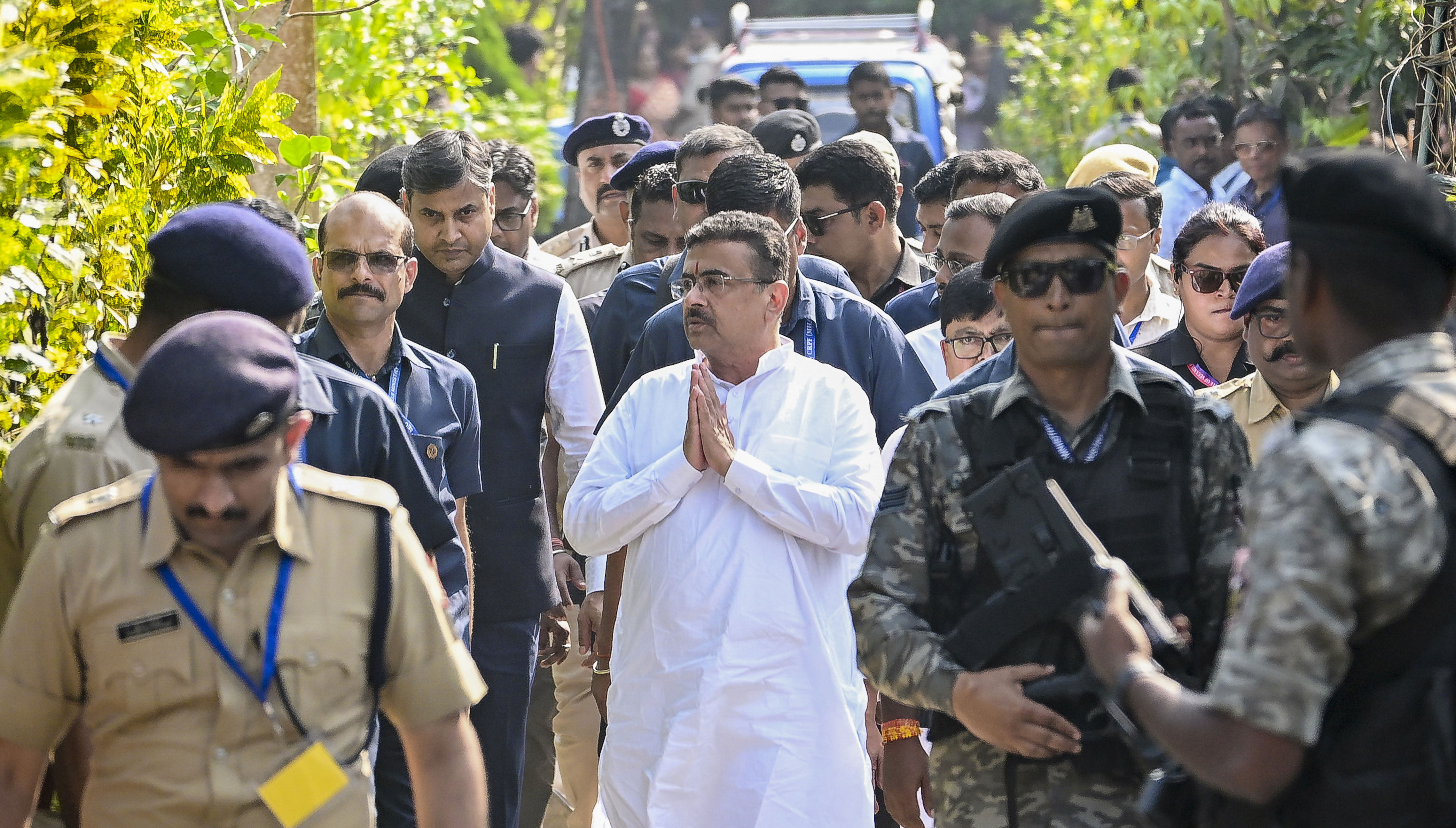 Kolkata stampede: Bengal CM meets 5 bereaved families to hand over ex ...