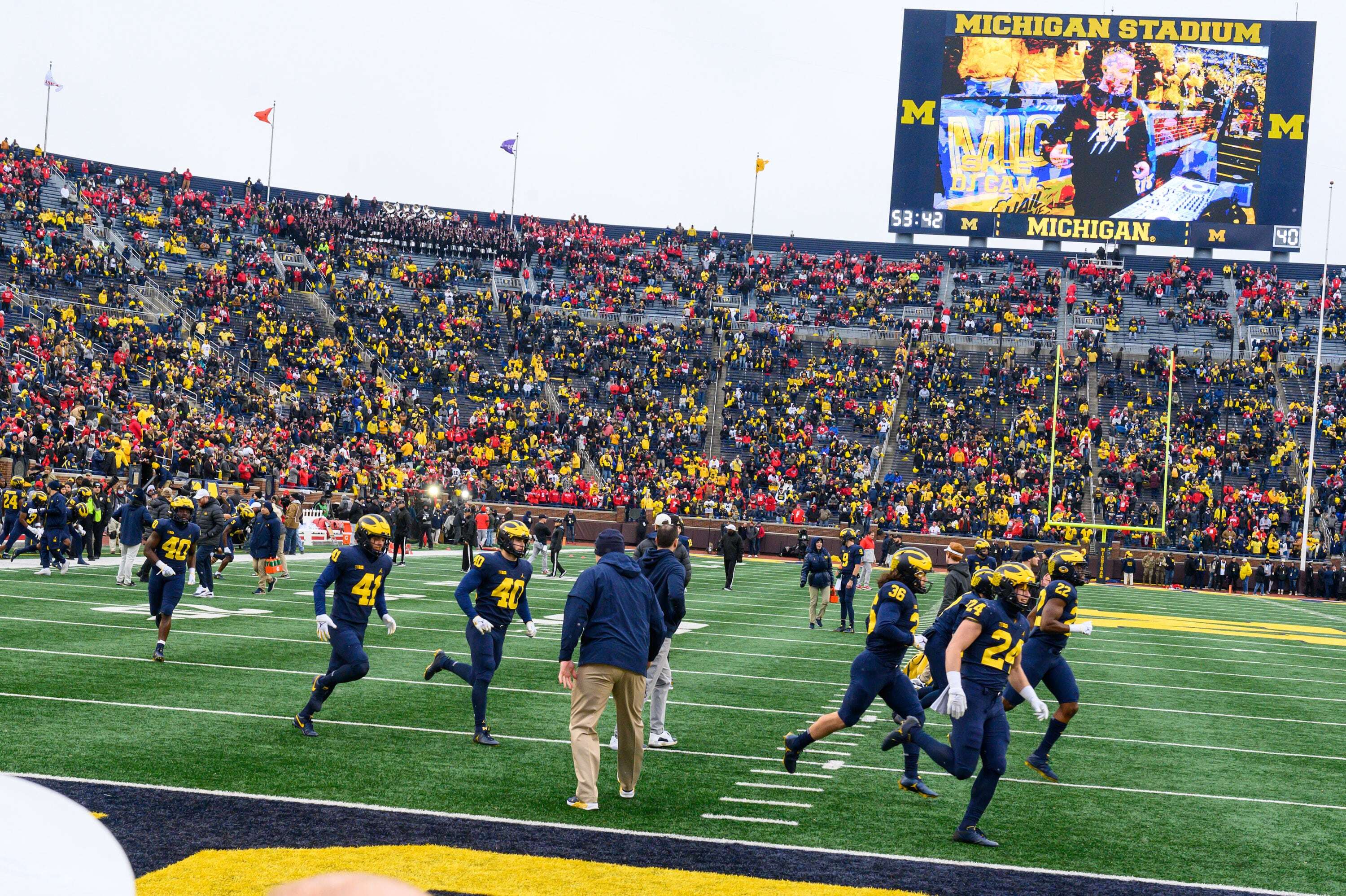 University of Michigan starts month-long 'Blood Battle' with Ohio State