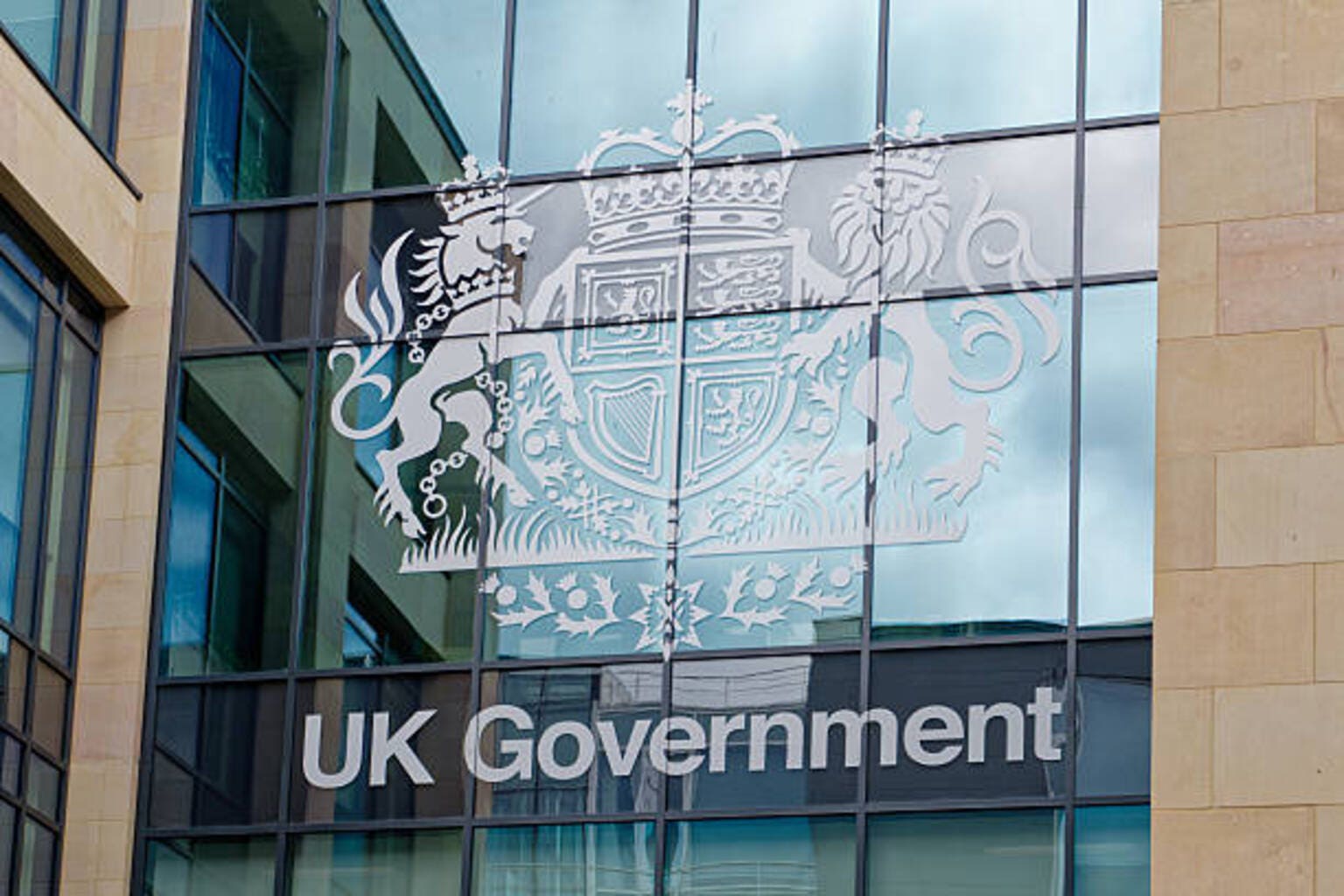 UK regulator starts process of opening up Apple's digital wallet to ...
