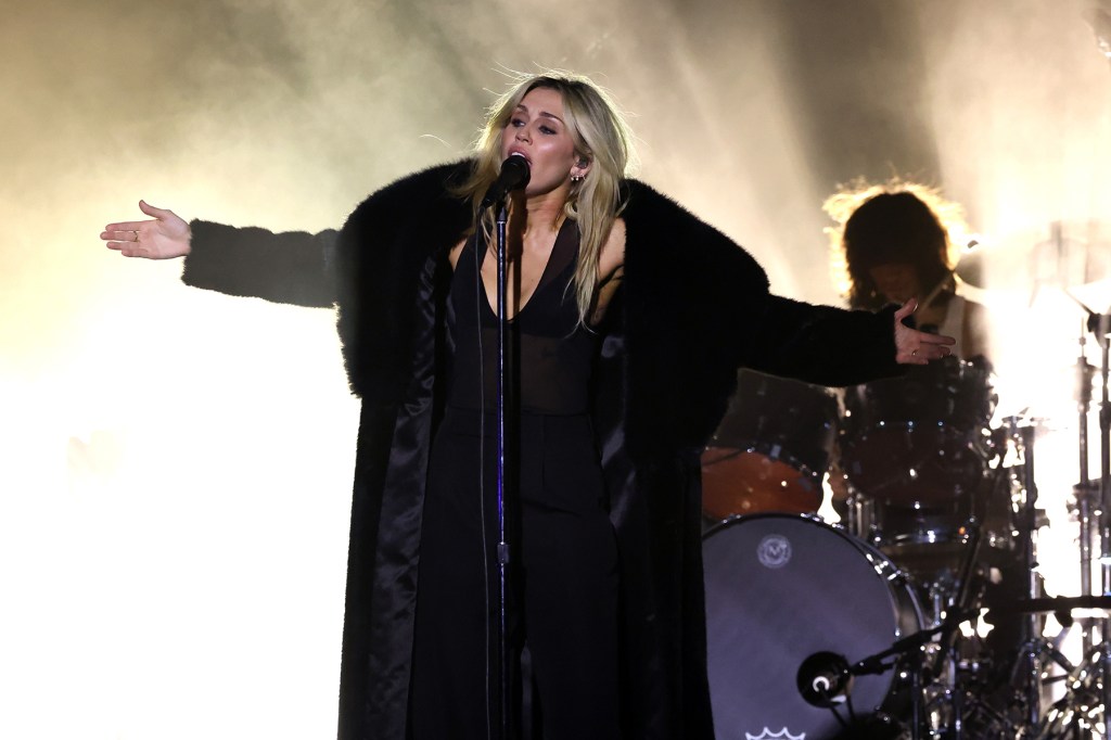 Miley Cyrus Hollywood Bowl concert response: Pop Shop podcast