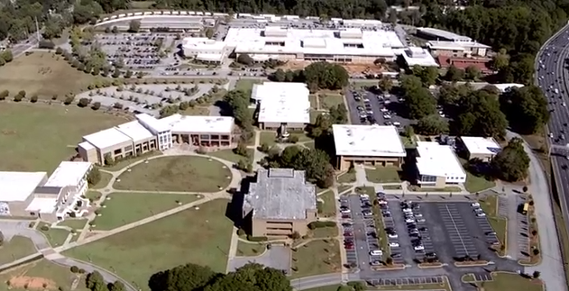 1 dead, 1 injured after shooting at Georgia technical college