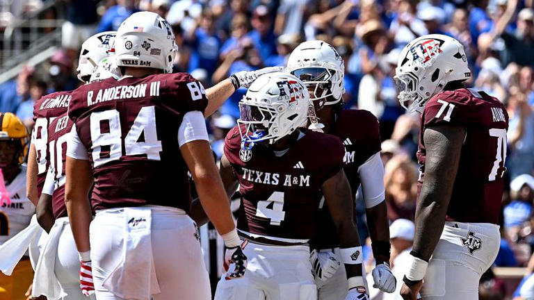 Texas A&M’s running back rotation faces a major decision