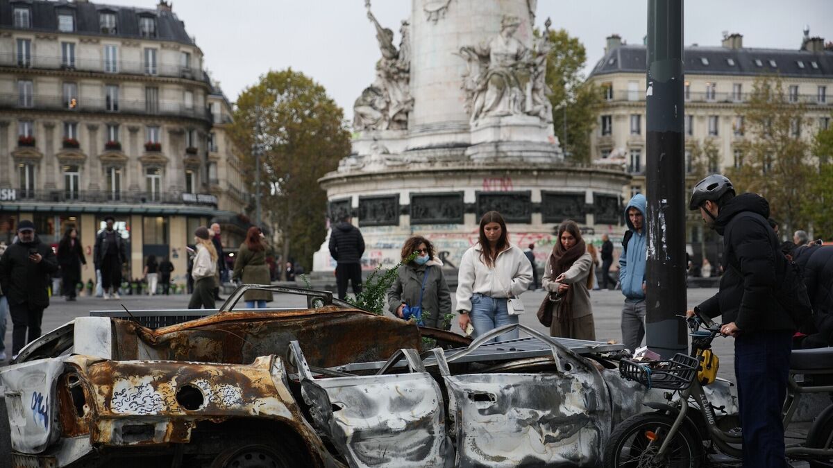 New curfews in place in Paris and Lyon after quiet night following ...