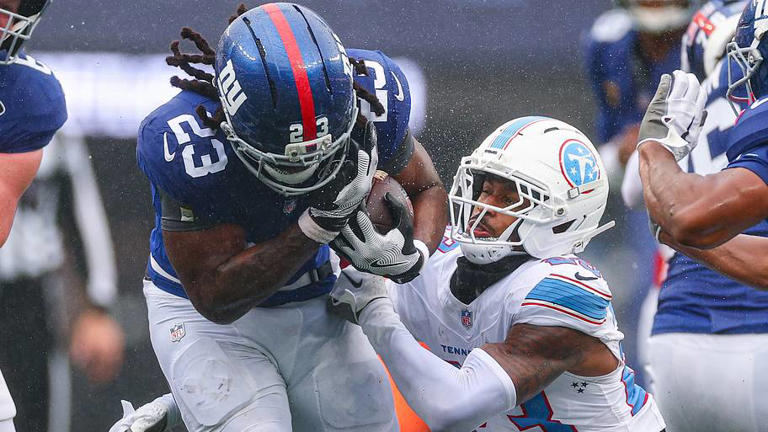 Just-released veteran RB could be immediate band-aid for Eagles' backfield