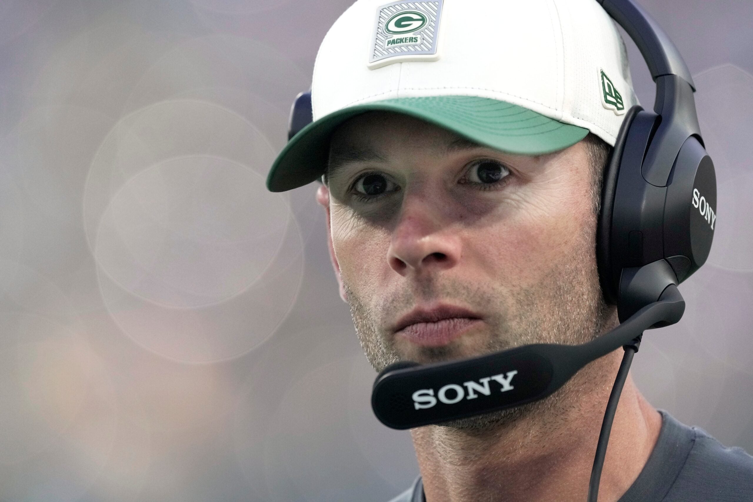 Jonathan Gannon has a crucial lesson to learn from Jeff Hafley's ...
