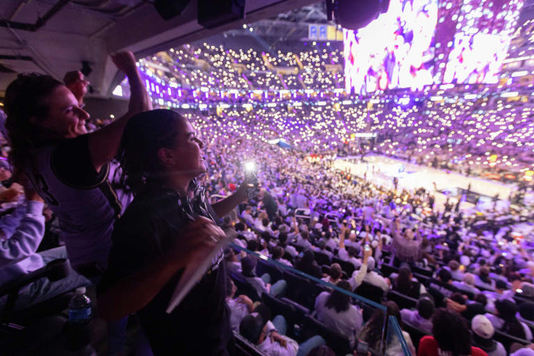 See the raucous 'Ballhalla' crowd of Valkyries fans at Game 2 of WNBA ...