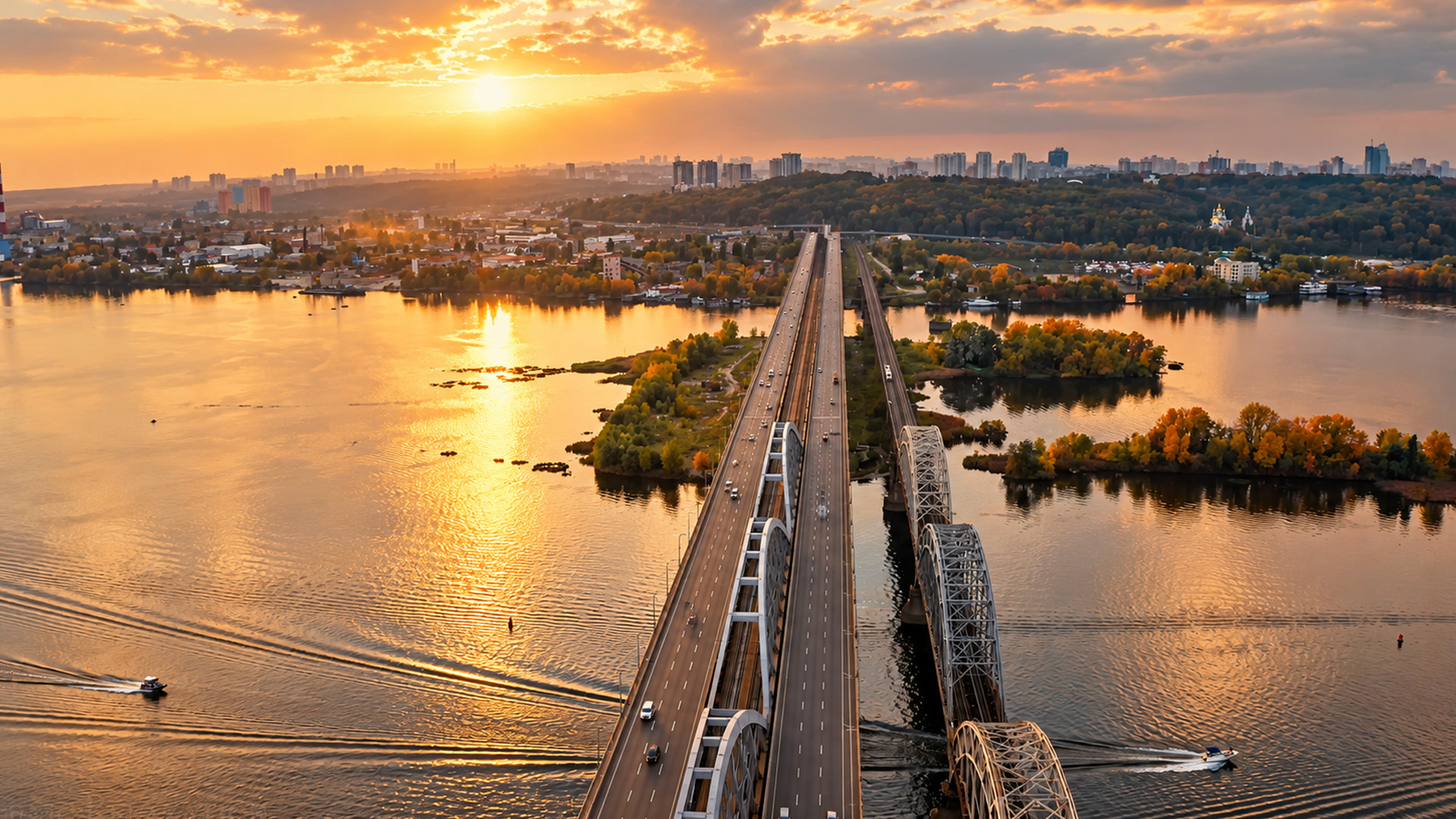 Two parallel bridges connecting a city across the water