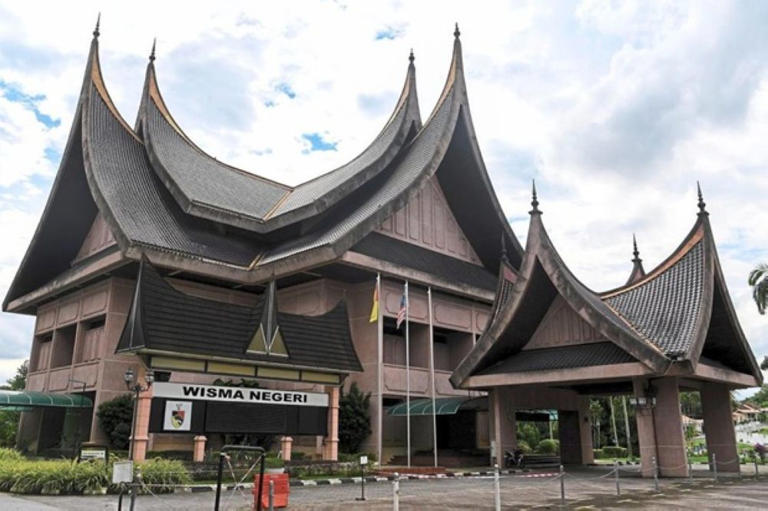 Negri MB no longer needs to seek audience with Tuanku Muhriz on state ...