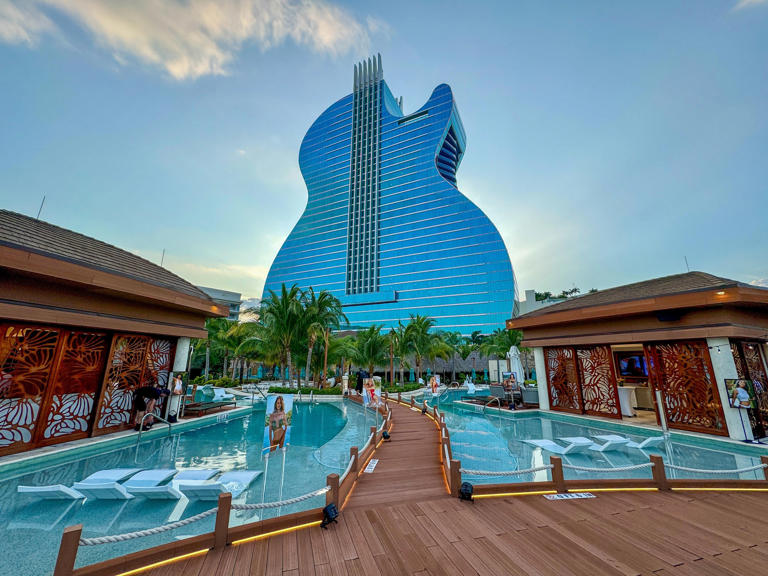 Miami’s best things to do, see, and eat before heading to a Dolphins game