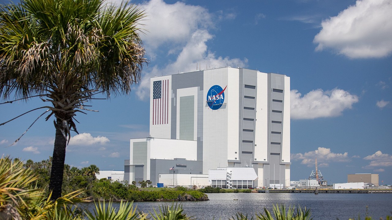 Artemis III’s boosters are stacked and all four engines installed, with ...