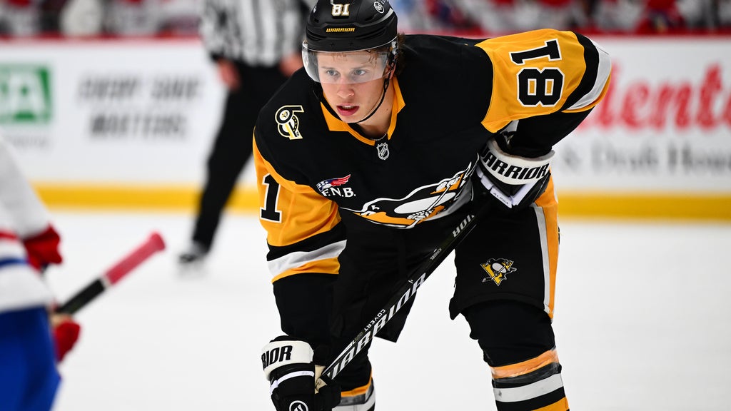 Ben Kindel suffers medical episode on Penguins plane, team says