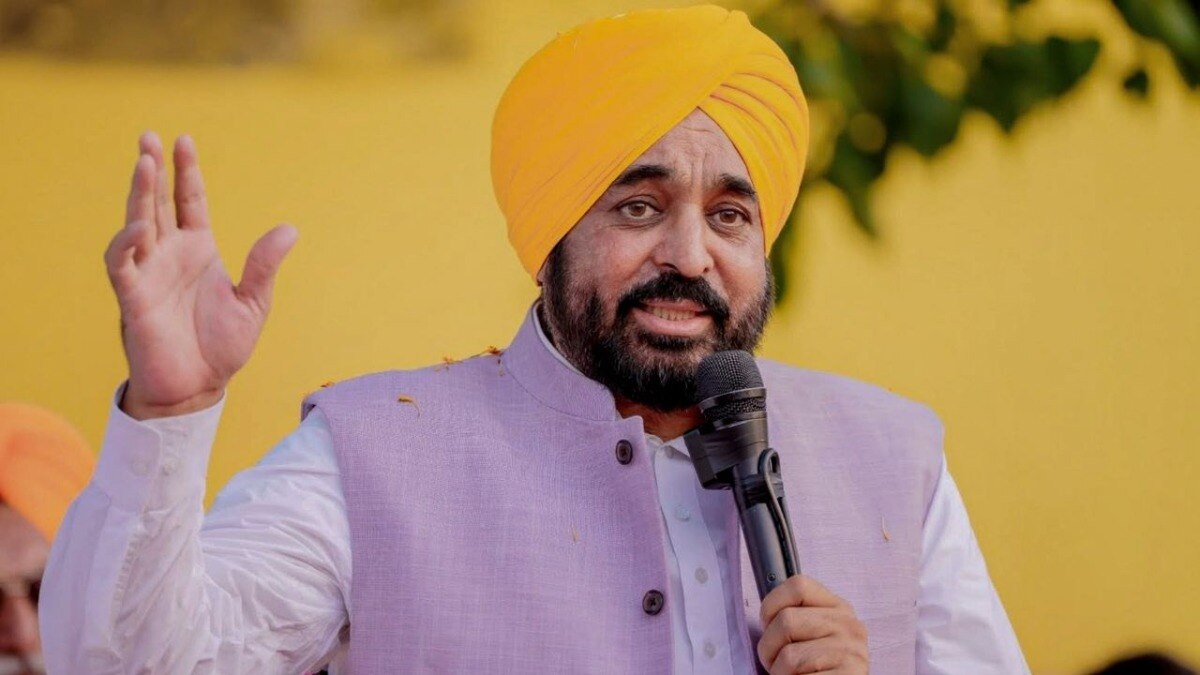 Bhagwant Mann stopped for 3 hours at Delhi airport, fined Rs 50,000, claims AAP