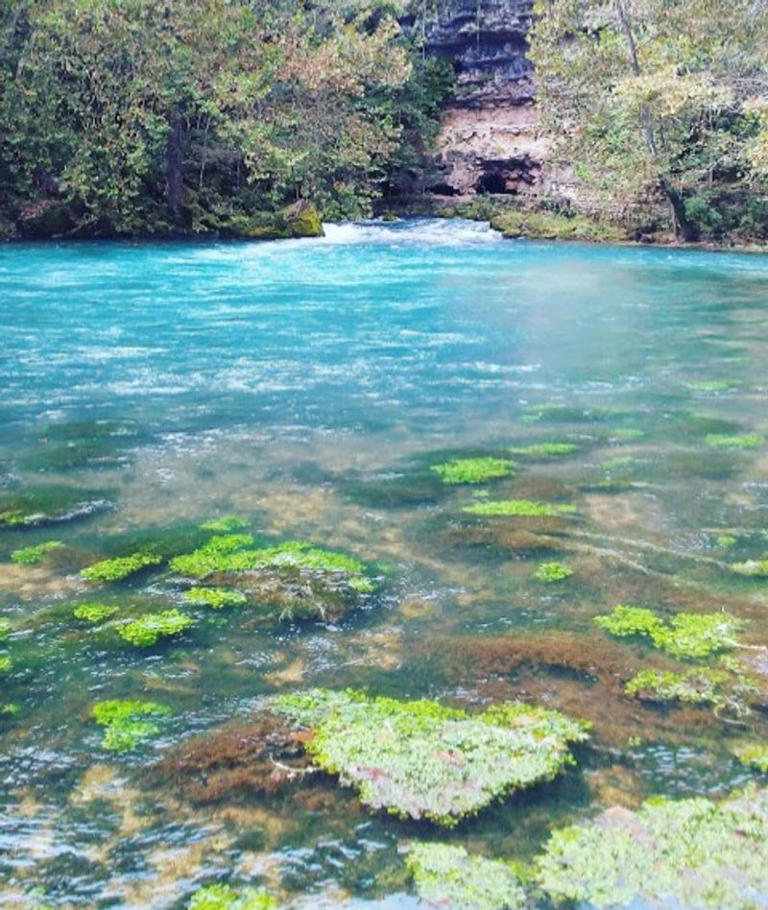 This small Missouri River town makes a weekend of floating and slowing ...