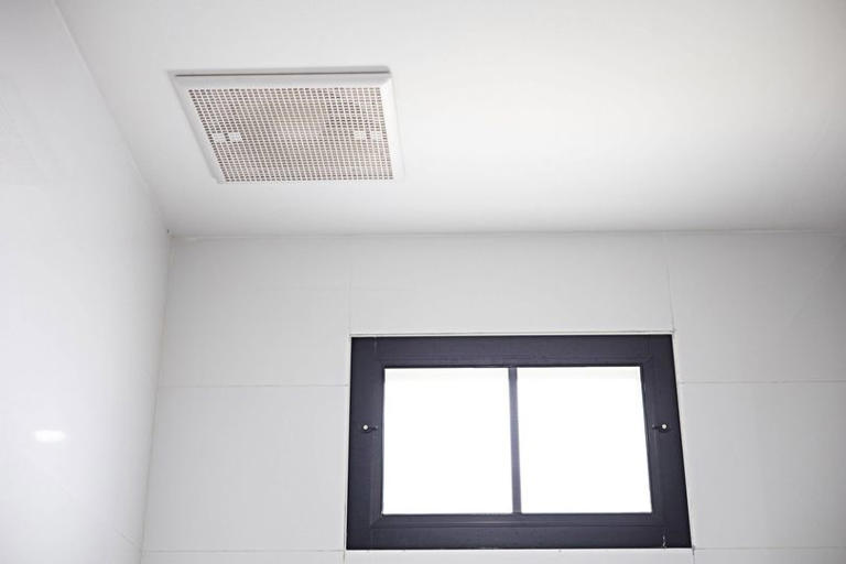 I asked experts for most effective hacks to get rid of condensation ...