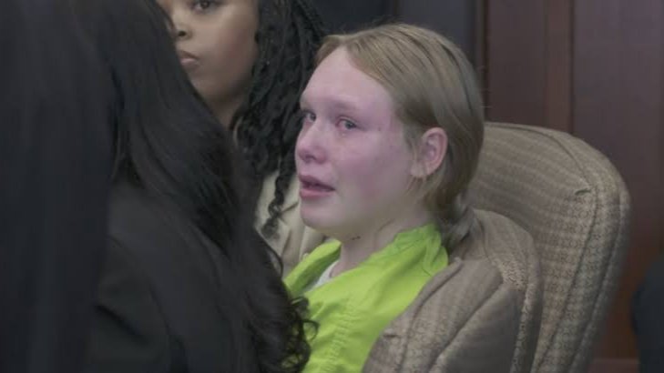 She called 911 for her parents. Then came murder charges