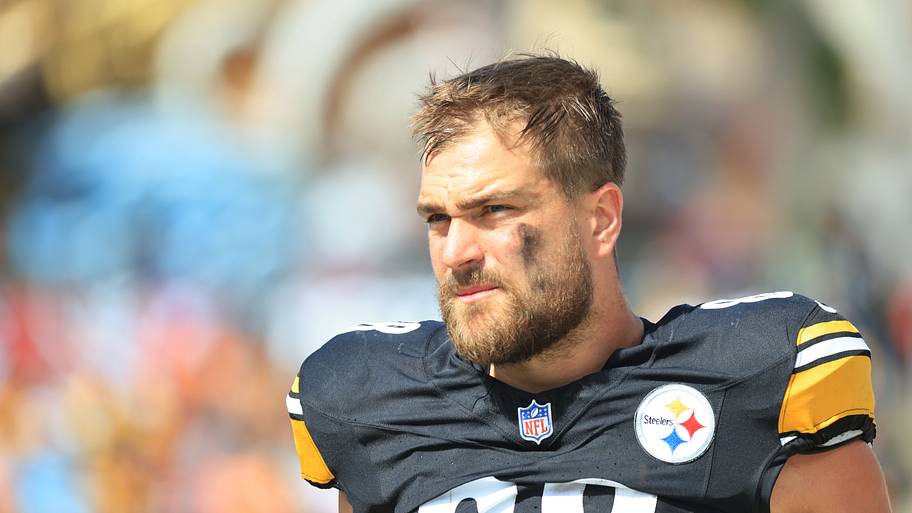 Pat Freiermuth & Tyler Higbee headline Week 7 fantasy football must ...