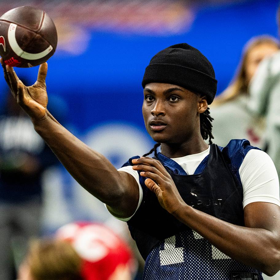 Ole Miss QB AJ Maddox arrested on domestic violence charge