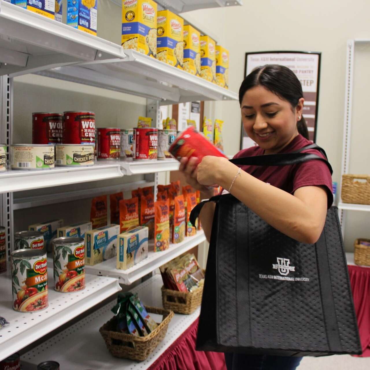 Dustdevils helping Dustdevils: TAMIU Alumni Association launches Pack ...