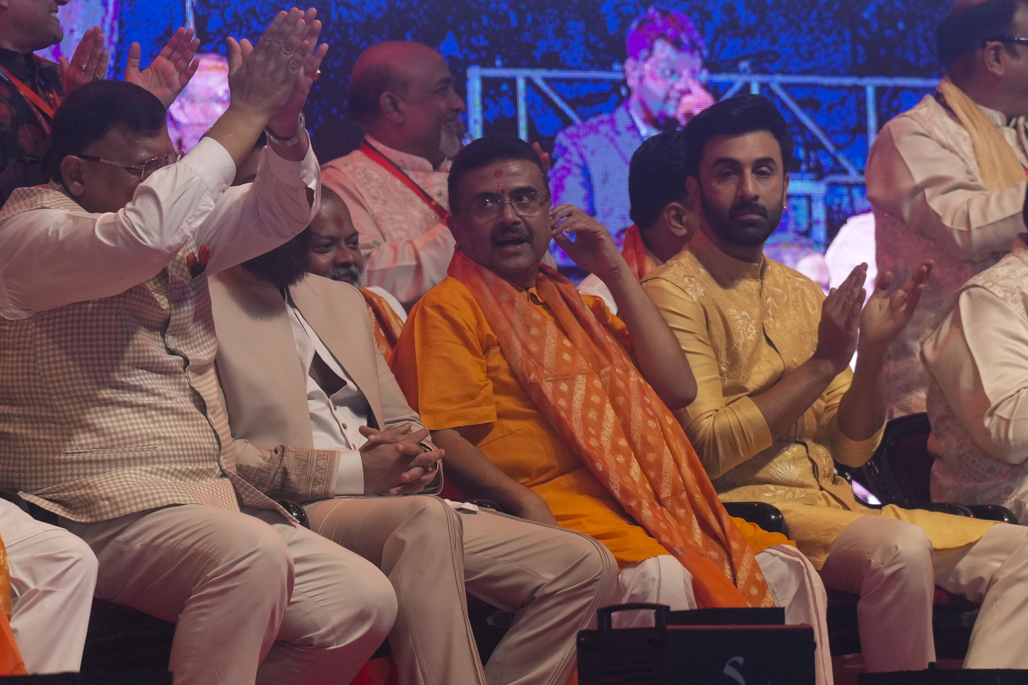 Bengal CM defends decision to shift stampede injured to private ...