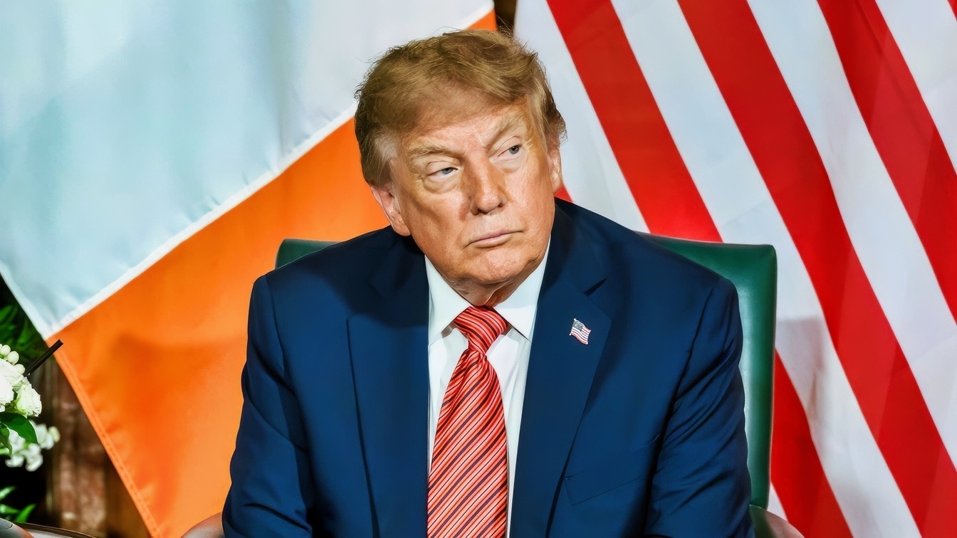 Donald Trump says America will become like France and have chaos if ...