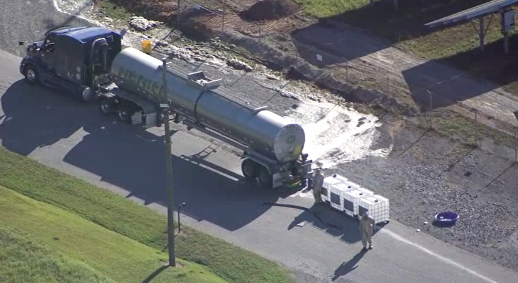 Officials monitor chemical spill in Cedartown