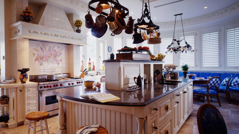 7 popular kitchen trends that will look dated in 5 years, according to ...