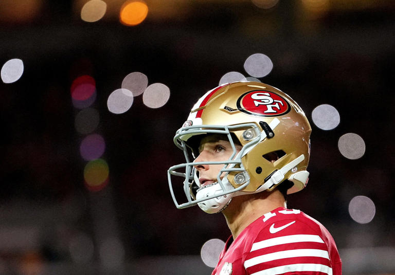 Brock Purdy sets all-time NFL record in Week 6 win over Commanders