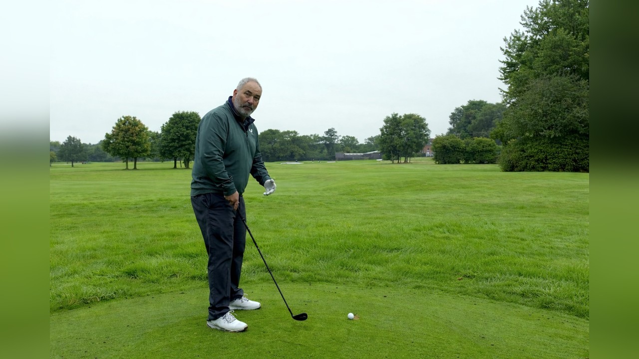 Alistair Davies teaches 4 trail elbow positions for the golf swing