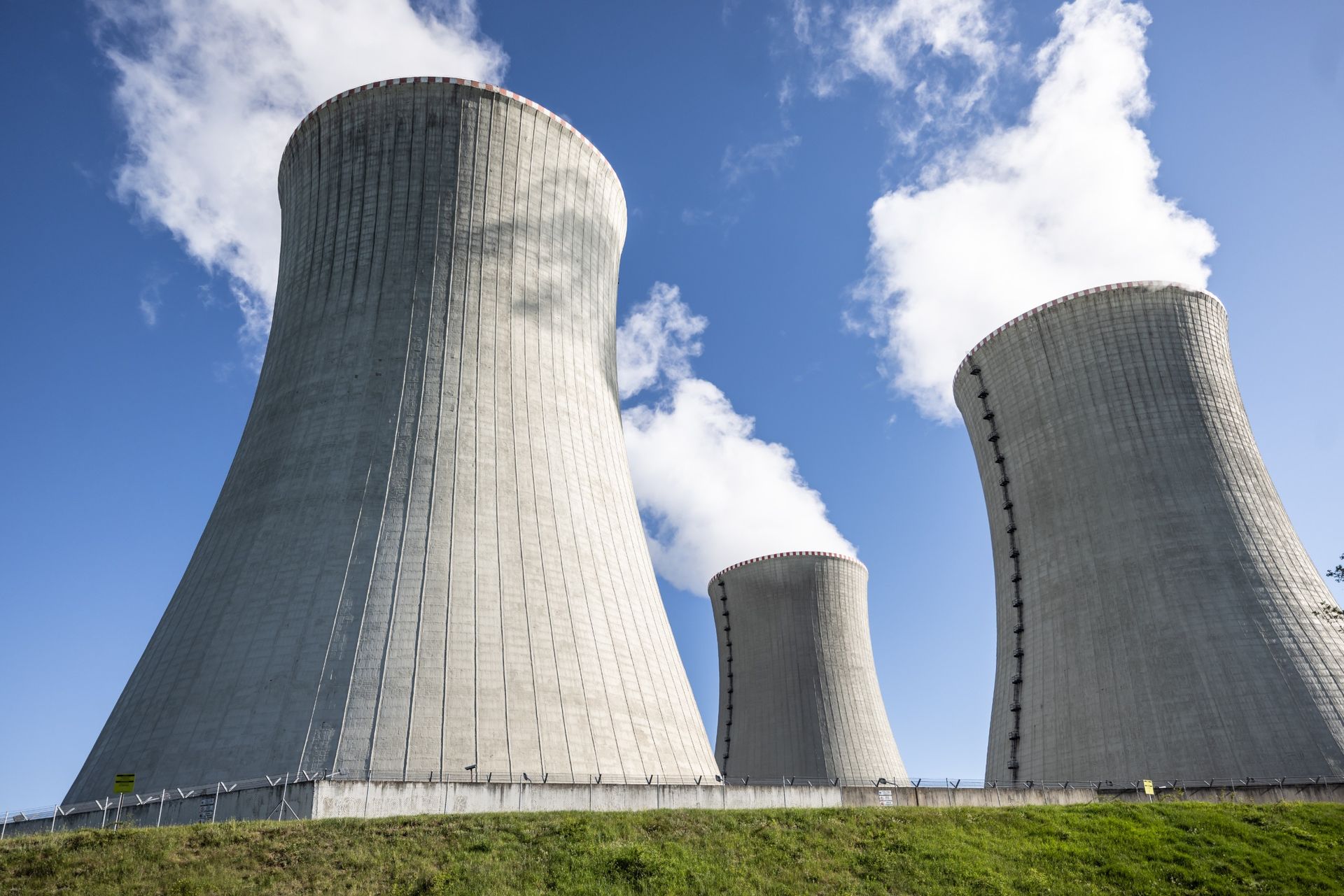 US restarts three decommissioned nuclear reactors to feed AI data centers
