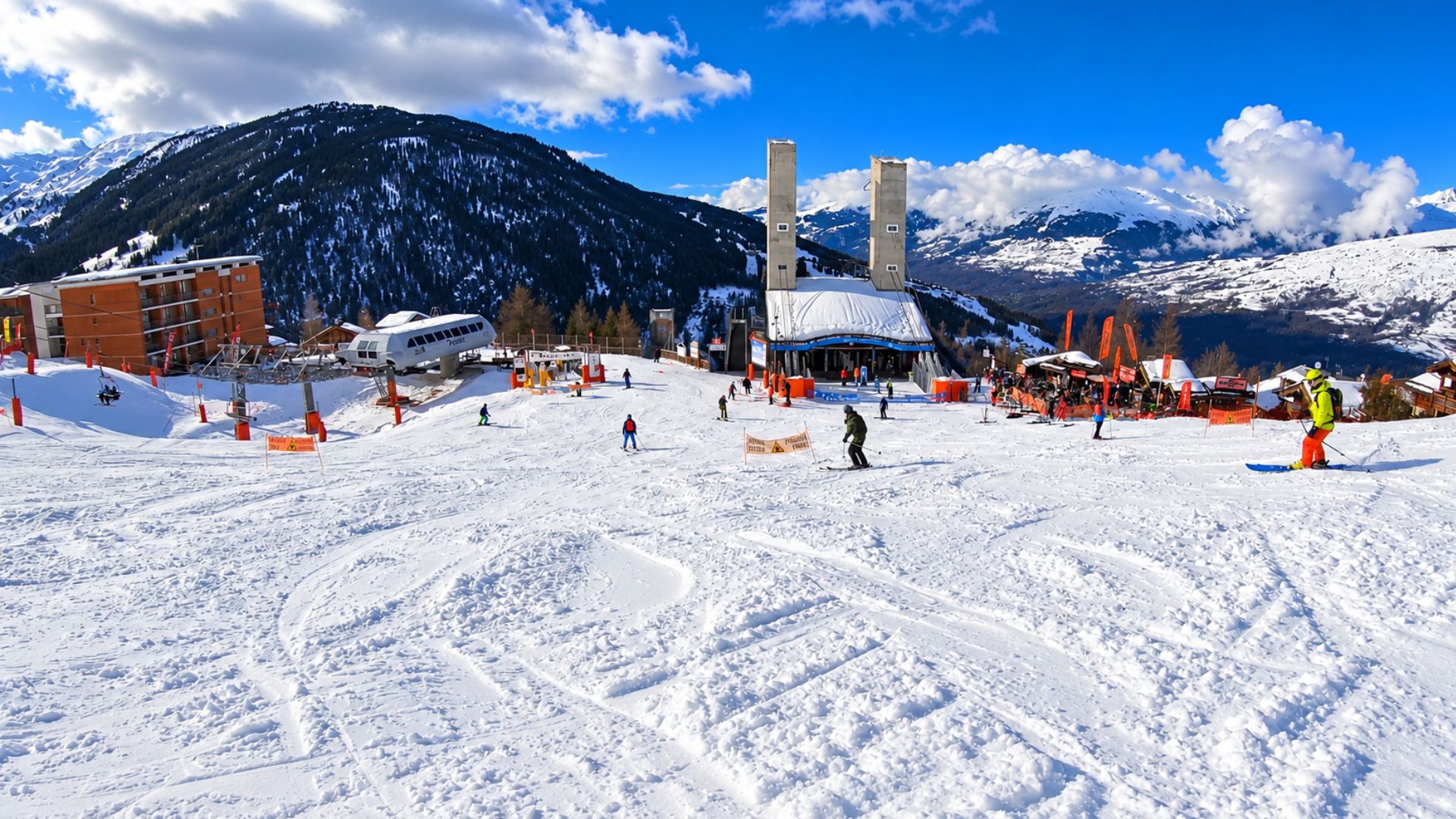 Exploring the French Alps on the Grand Renard ski run (4K)