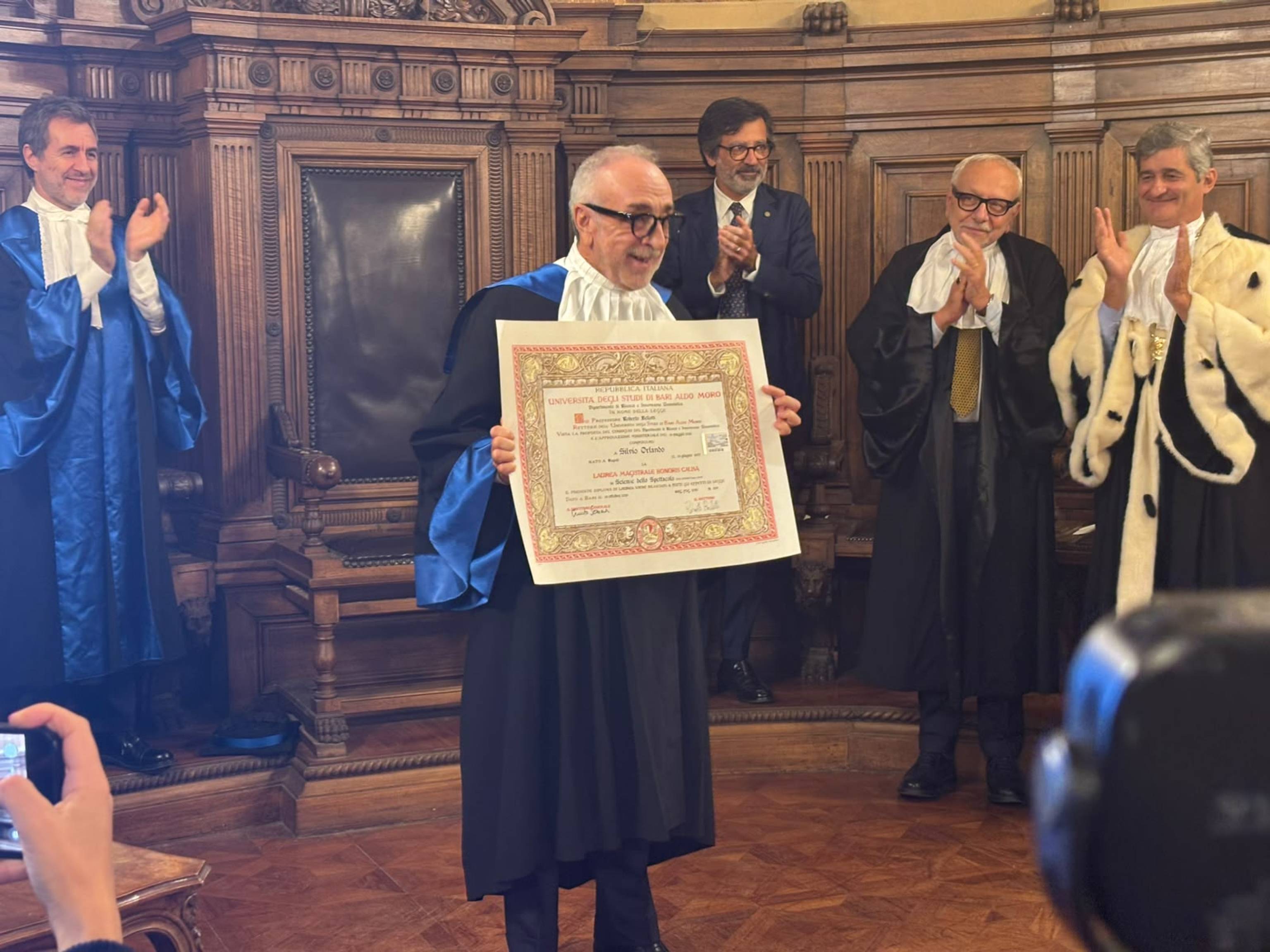 Rettore Uniba, 'la carriera di Silvio Orlando è profonda, è come un ...