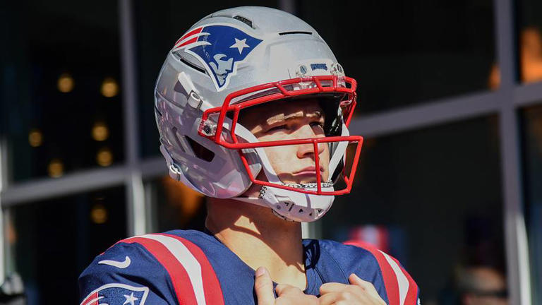 Week 7 fantasy football quarterback rankings: Drake Maye is back on top ...