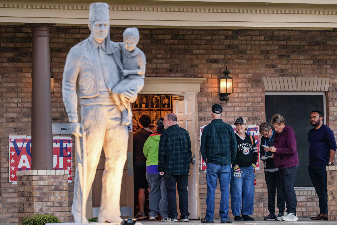Travis County's first-day midterm turnout hits a 20-year high