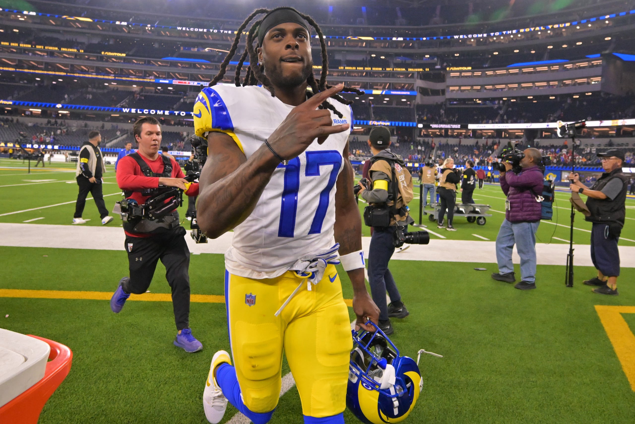What Sean McVay said about adding a WR after Davante Adams injury