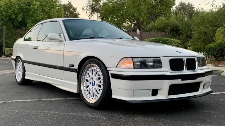 America's E36 M3 missed out on the best engine, so someone built one ...