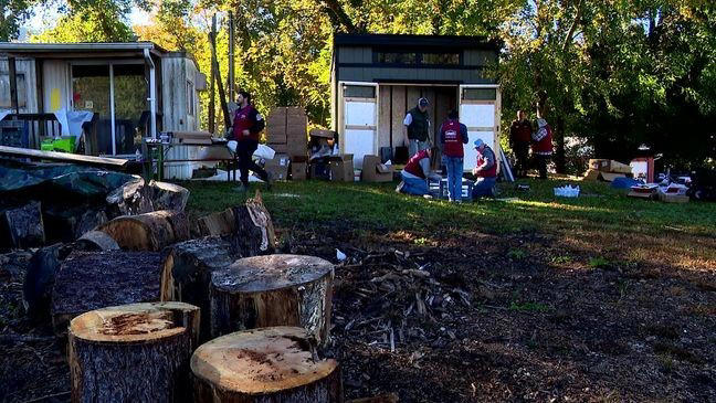 Lowe's volunteers help build community garden for Swannanoa nonprofit