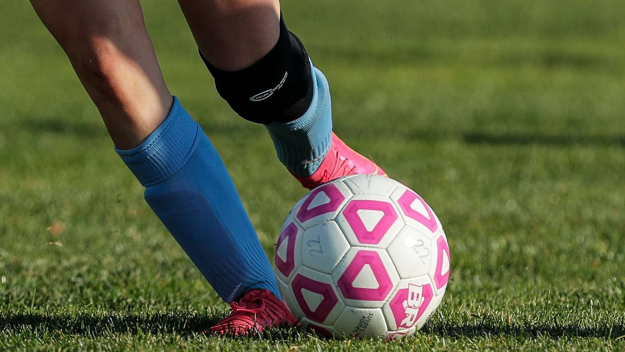 NJ soccer star nets 4 goals in shutout win