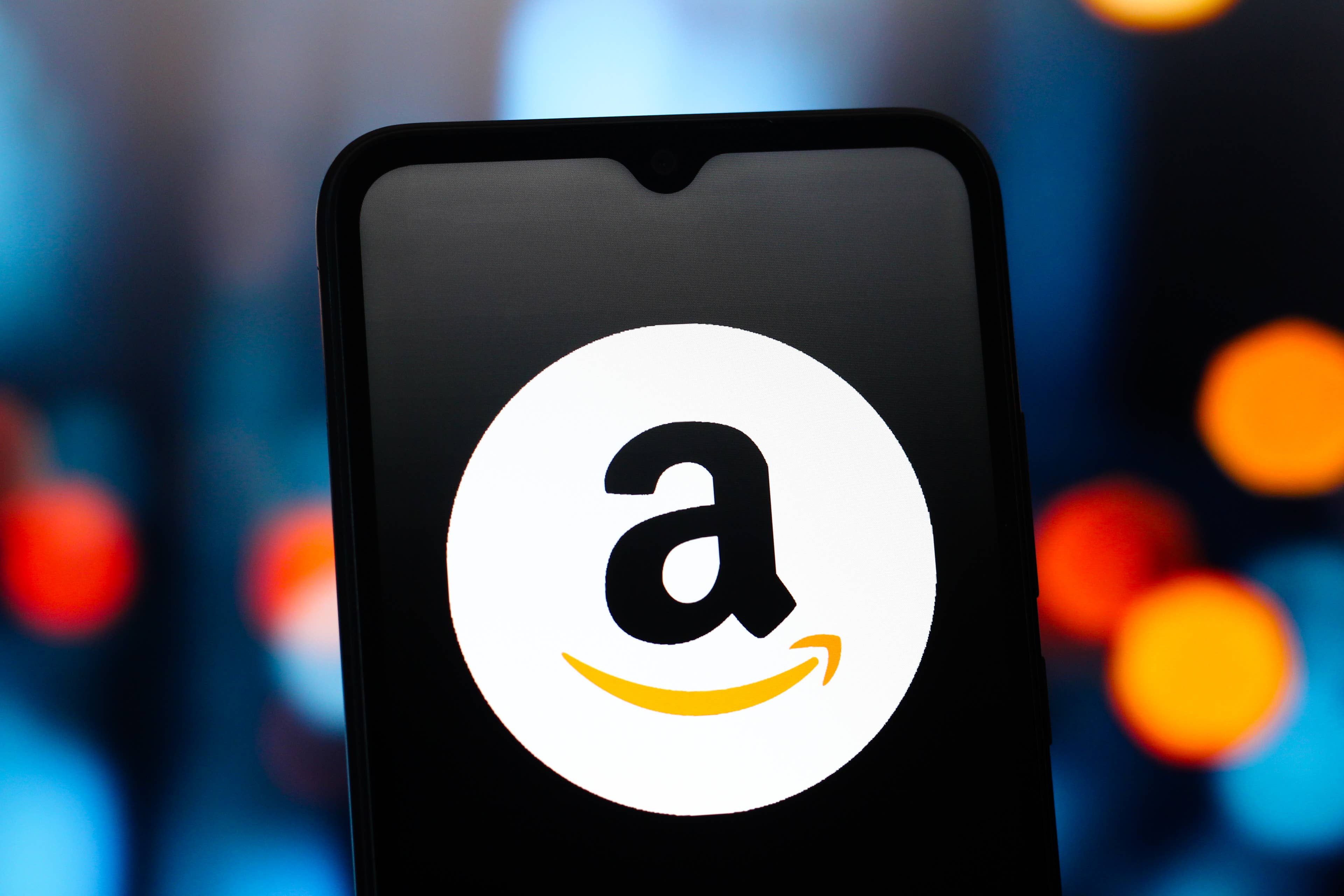Amazon's 'Small but mighty' $16 portable space heater is perfect for ...