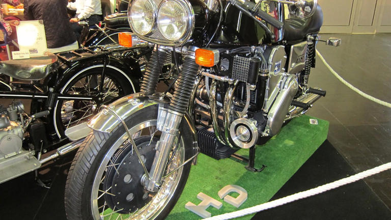 Friedl Münch hand-built fewer than 500 Mammut motorcycles around a four ...