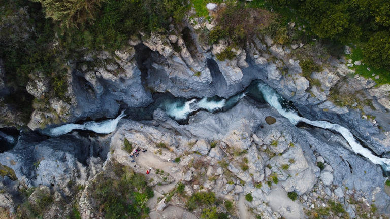 A masterpiece of nature: this spectacular canyon in Sicily hides an ...